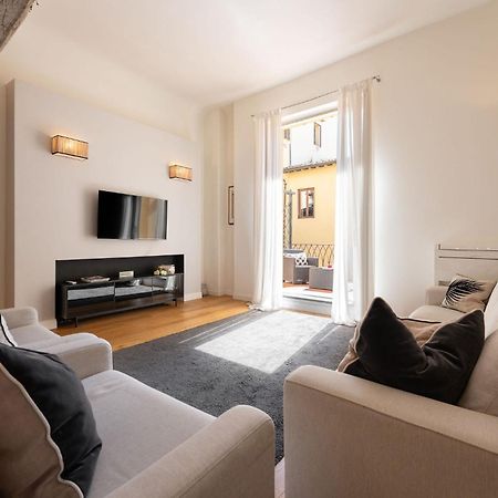 Ta - One Bedroom Luxury Apartment In The Fashion District Florenz Exterior foto