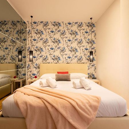 Ta - One Bedroom Luxury Apartment In The Fashion District Florenz Exterior foto