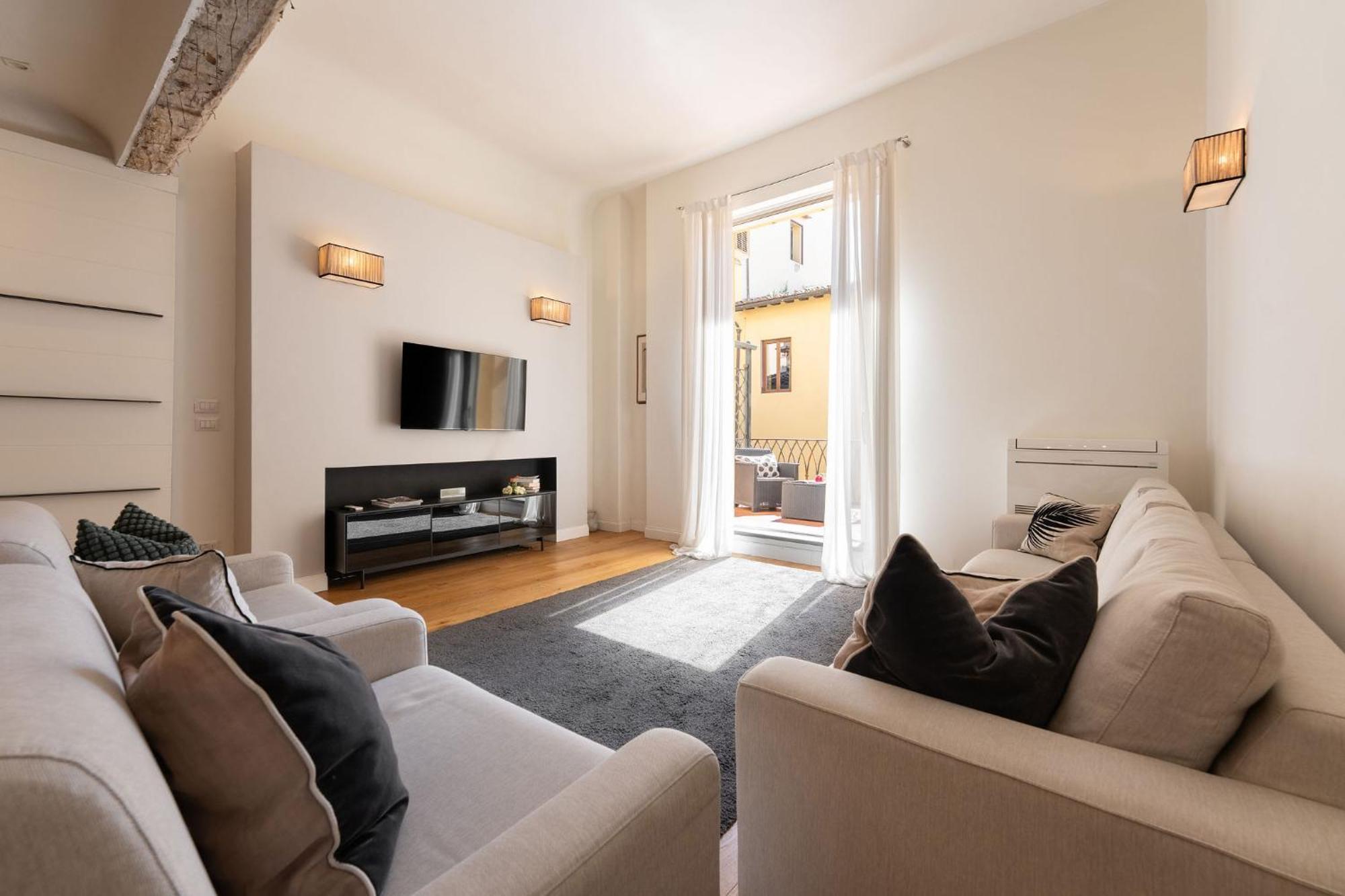 Ta - One Bedroom Luxury Apartment In The Fashion District Florenz Exterior foto