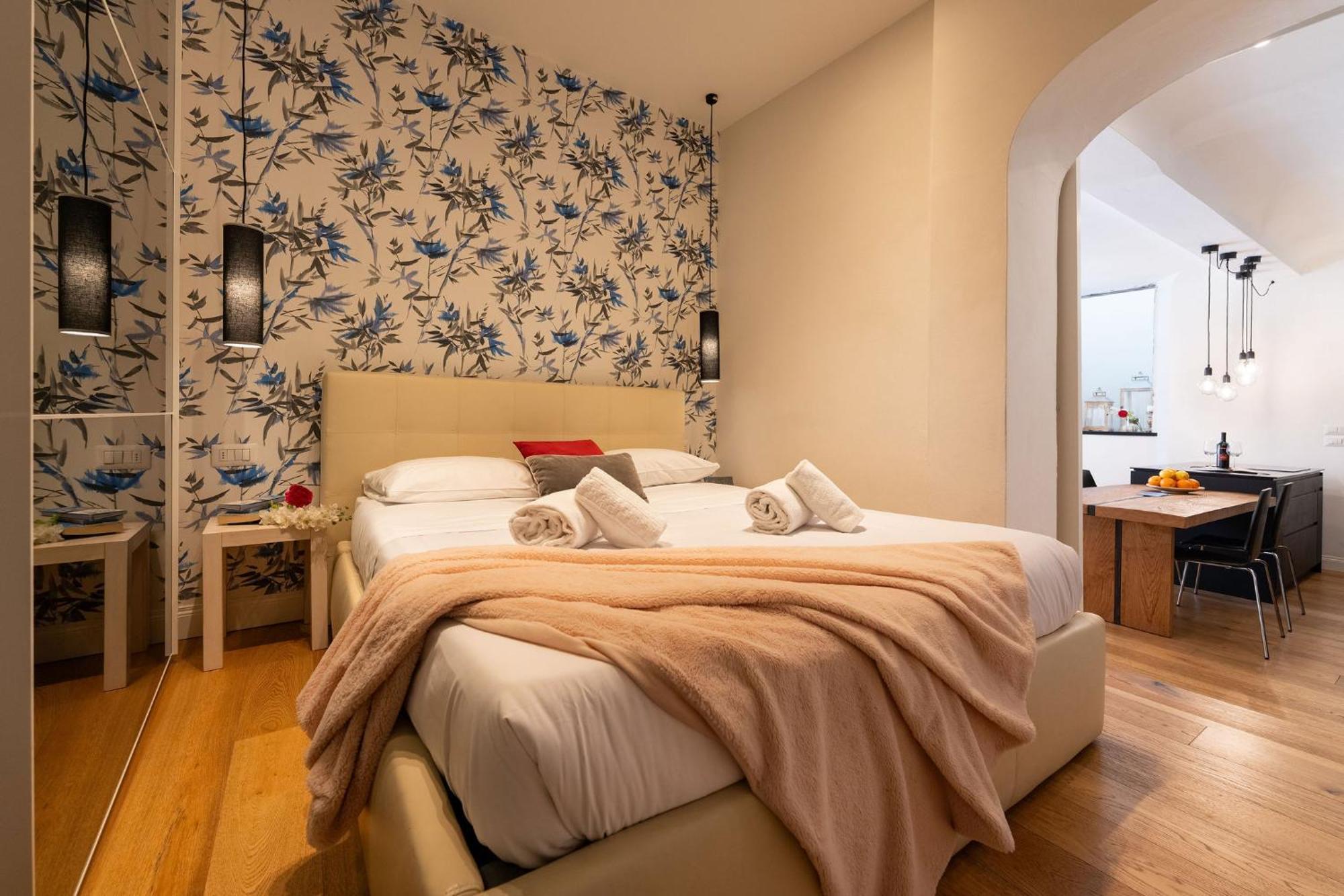 Ta - One Bedroom Luxury Apartment In The Fashion District Florenz Exterior foto