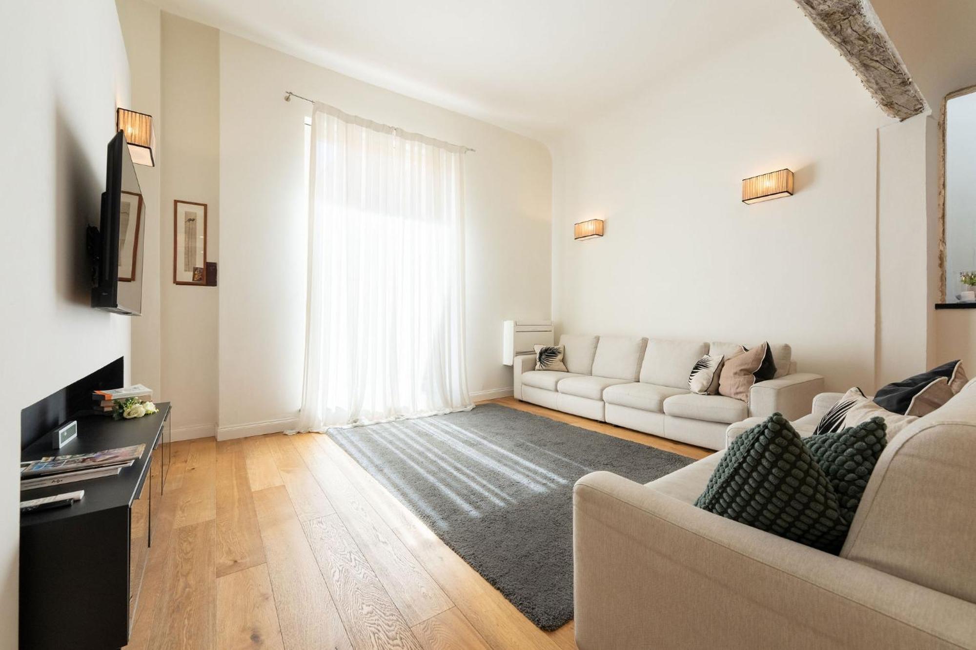 Ta - One Bedroom Luxury Apartment In The Fashion District Florenz Exterior foto
