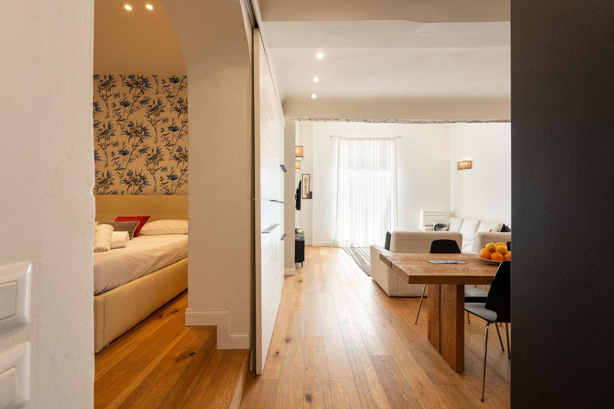 Ta - One Bedroom Luxury Apartment In The Fashion District Florenz Exterior foto