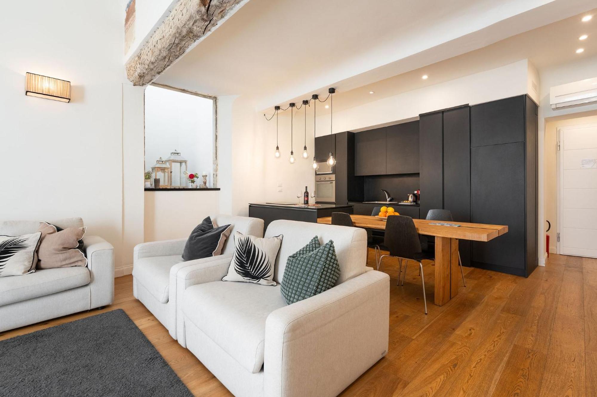 Ta - One Bedroom Luxury Apartment In The Fashion District Florenz Exterior foto