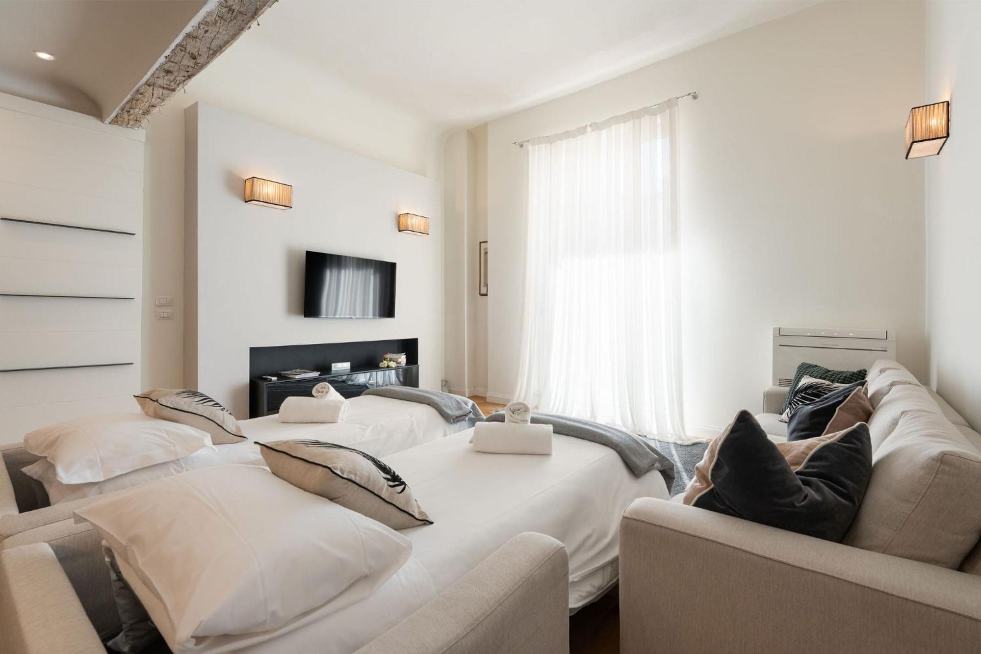 Ta - One Bedroom Luxury Apartment In The Fashion District Florenz Exterior foto