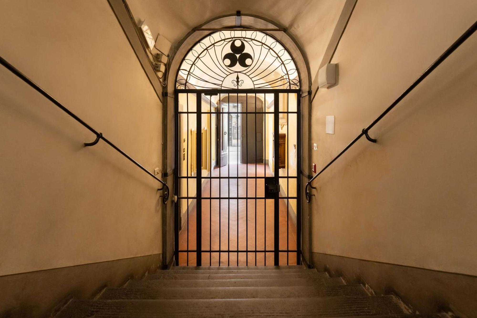 Ta - One Bedroom Luxury Apartment In The Fashion District Florenz Exterior foto