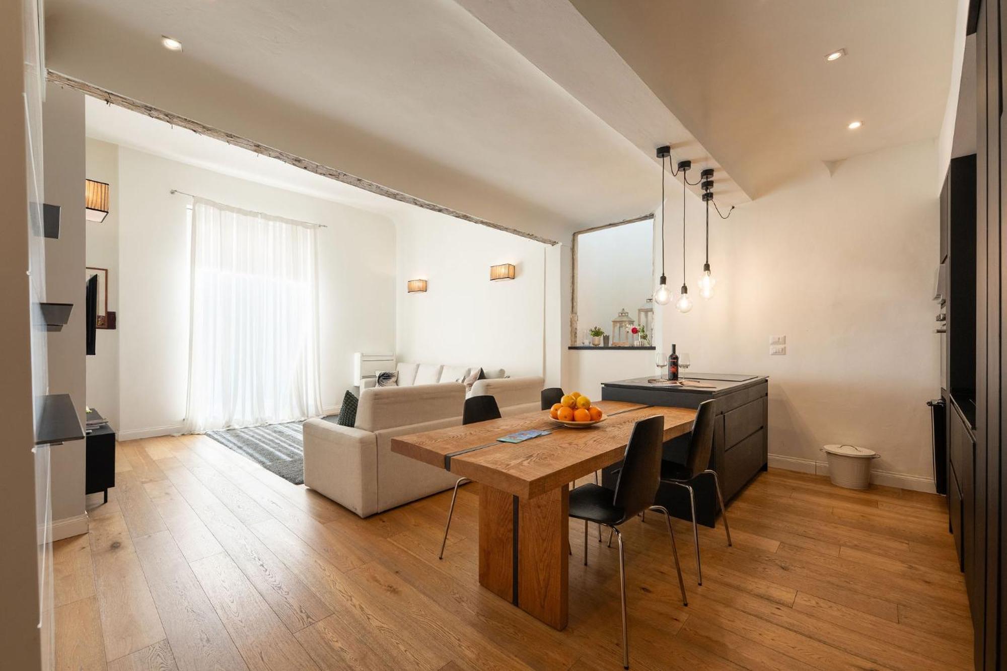 Ta - One Bedroom Luxury Apartment In The Fashion District Florenz Exterior foto