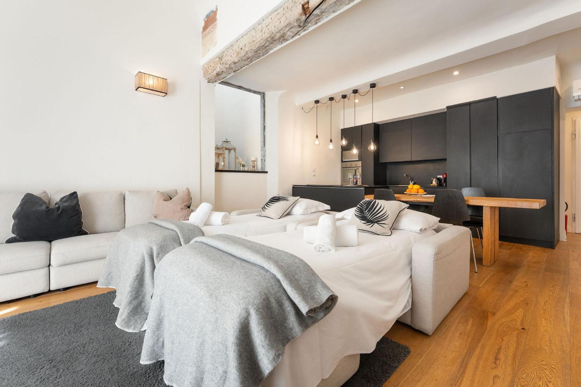 Ta - One Bedroom Luxury Apartment In The Fashion District Florenz Exterior foto